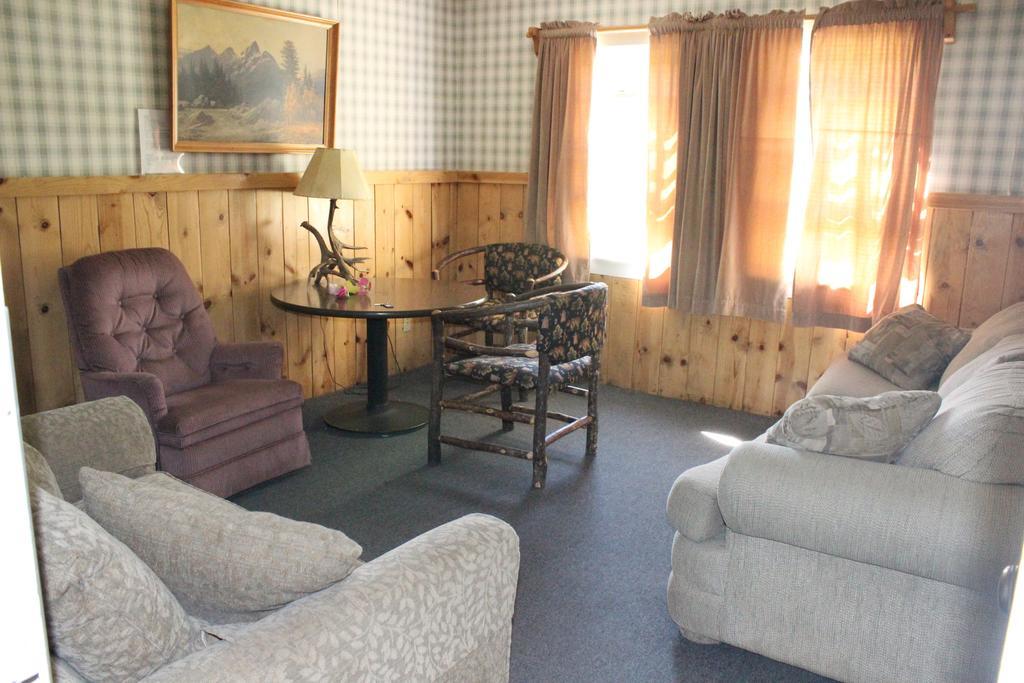 Twin Lakes Resort Bridgeport Habitación foto