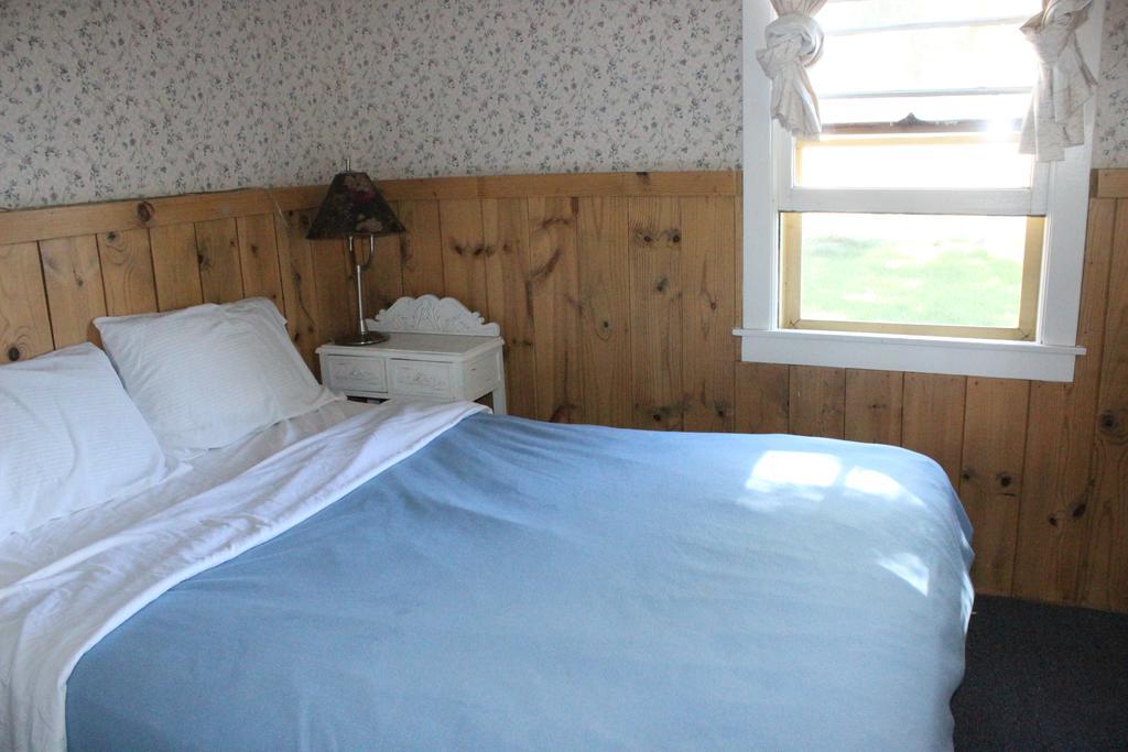 Twin Lakes Resort Bridgeport Habitación foto