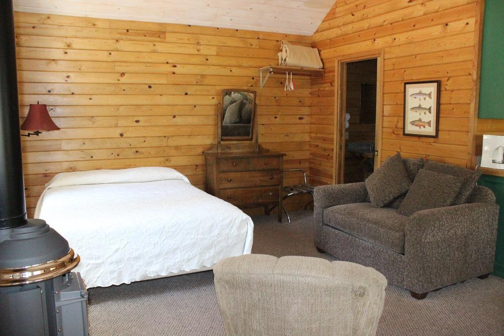 Twin Lakes Resort Bridgeport Habitación foto